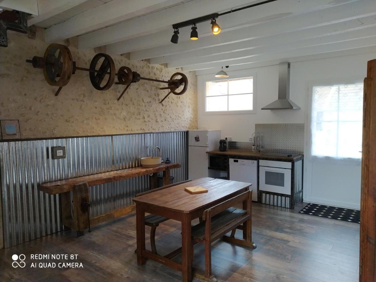 Gite L'Atelier Civray-de-Touraine Bagian luar foto